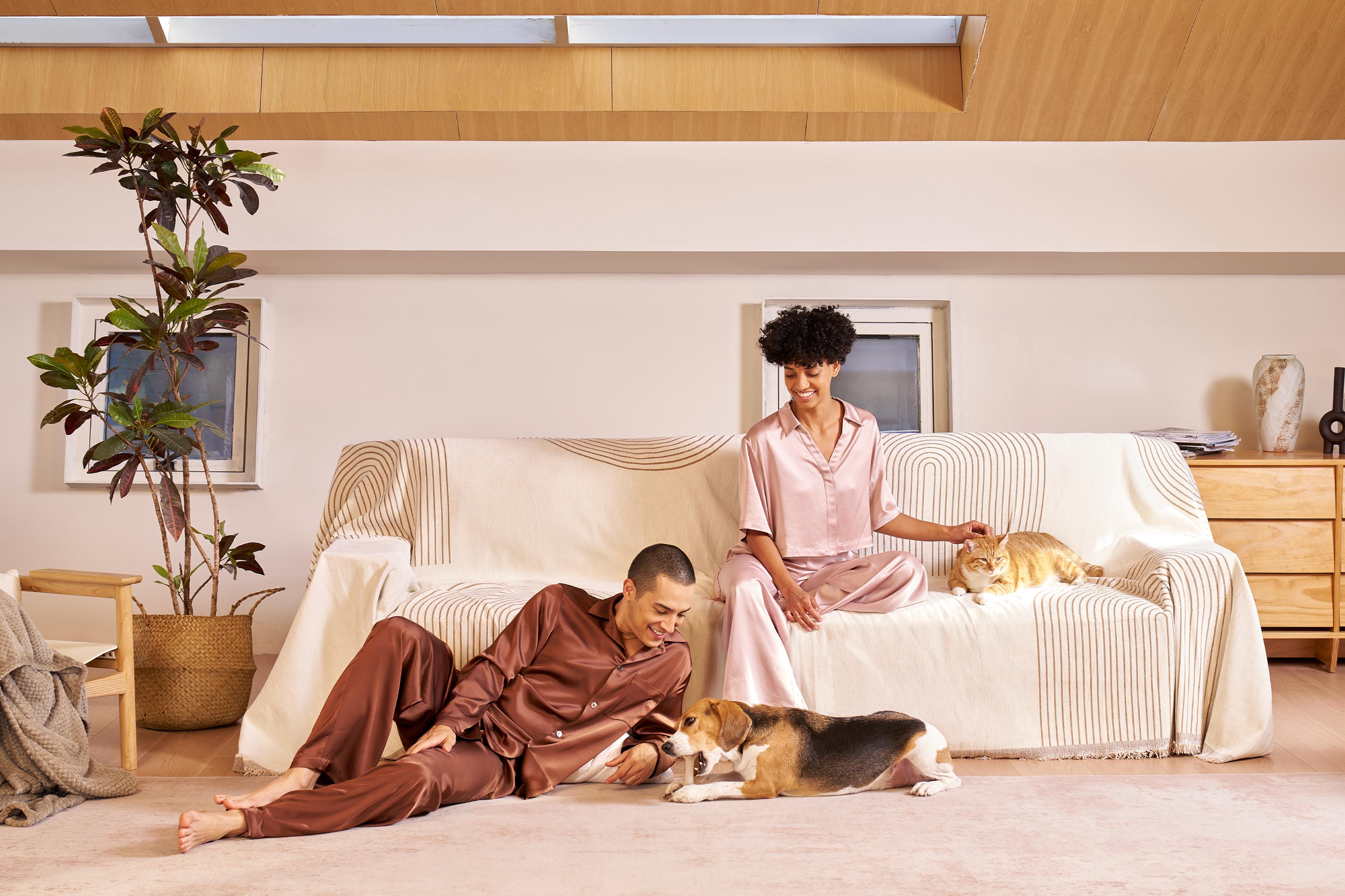 PlushGuard™ | Omkeerbare Bankhoes met Huisdiervriendelijke Duurzaamheid